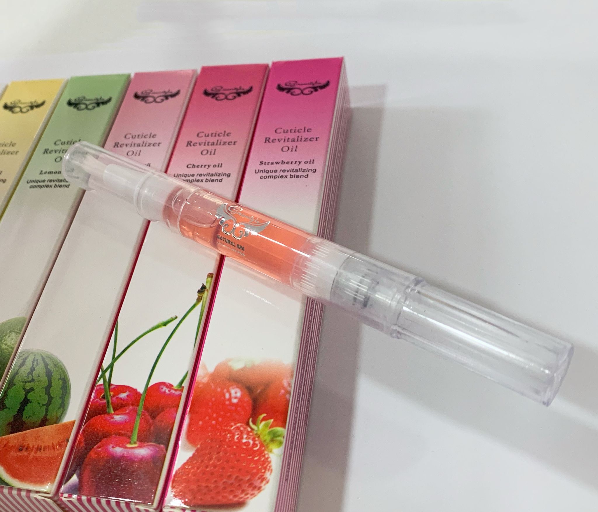 ACEITE DE CUTÍCULA DE LAPIZ EN OLOR