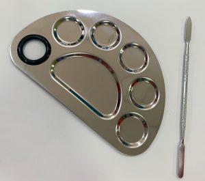 KIT PALETA DE COLORES Y ESPATULA DE METAL MEDIA LUNA PARA PINTURAS